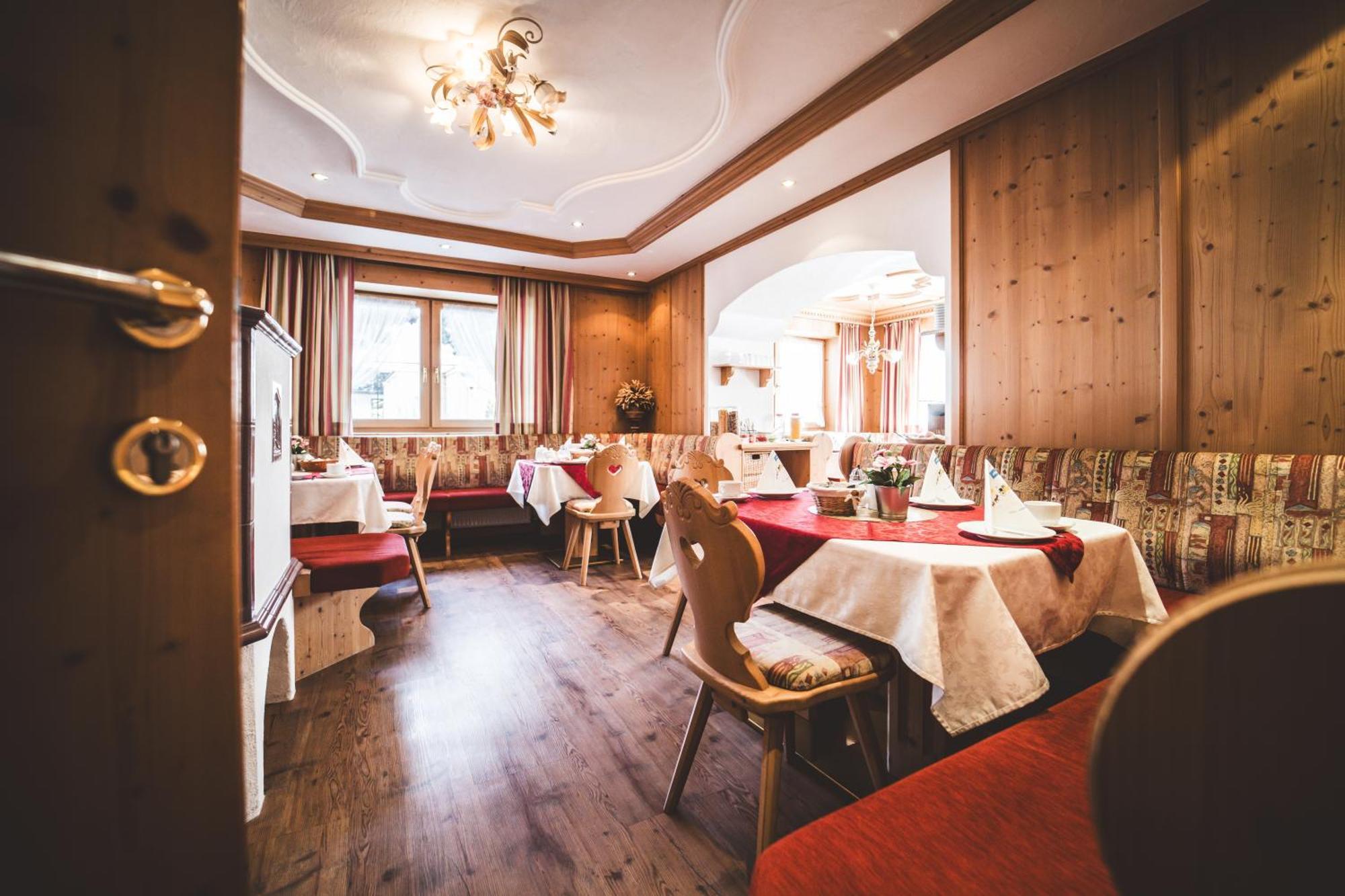 Pension Sonnenheim Schonberg im Stubaital Luaran gambar