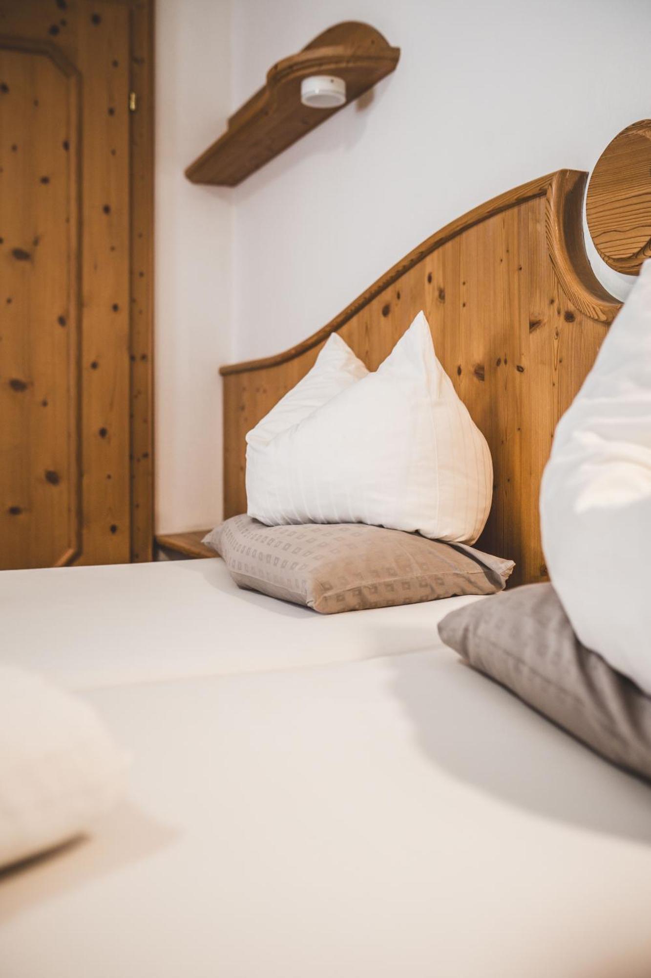 Pension Sonnenheim Schonberg im Stubaital Luaran gambar