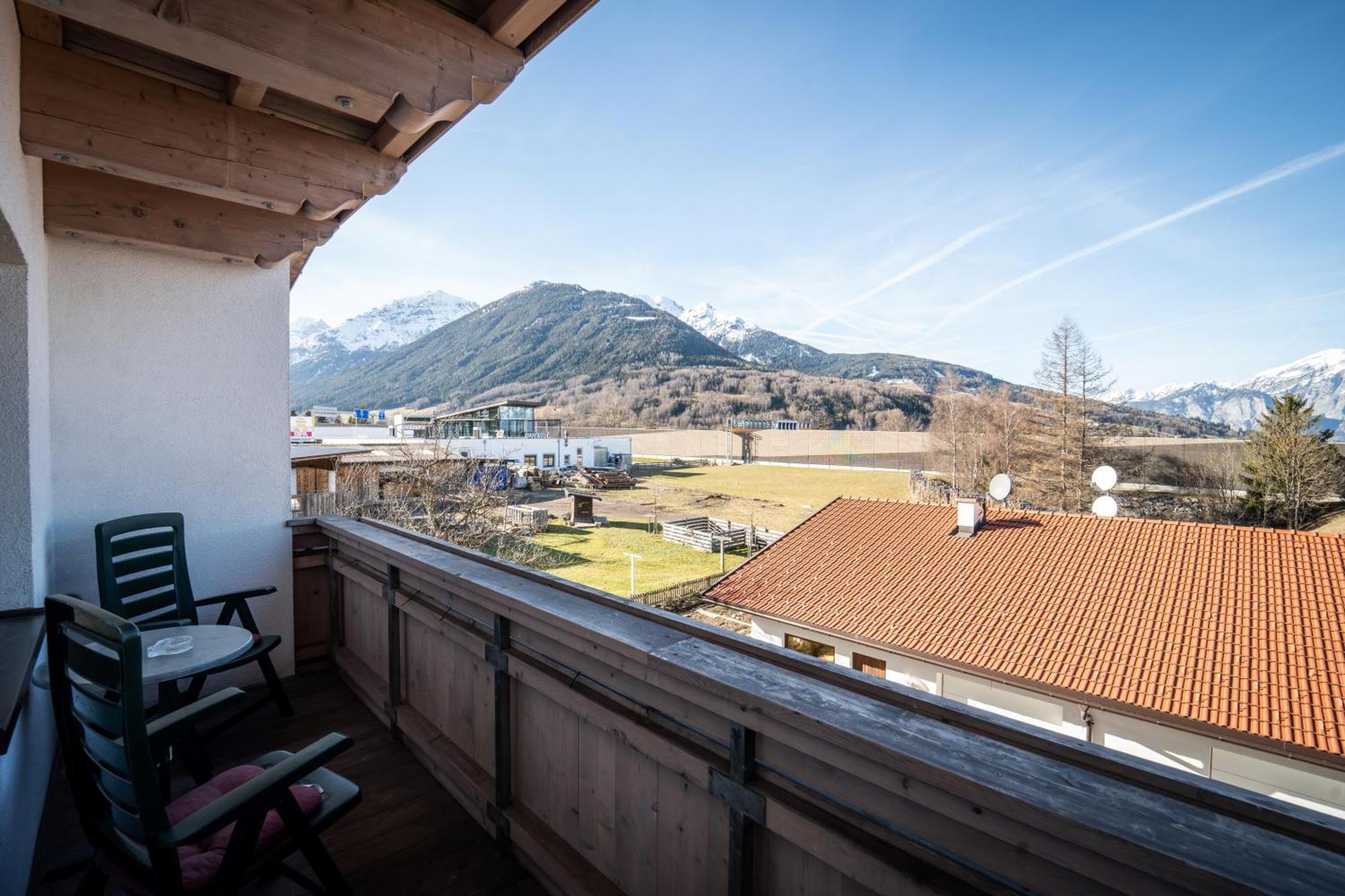 Pension Sonnenheim Schonberg im Stubaital Luaran gambar
