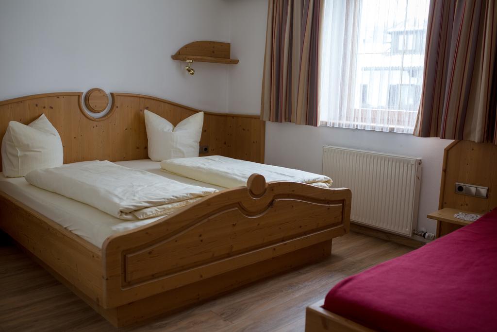 Pension Sonnenheim Schonberg im Stubaital Luaran gambar