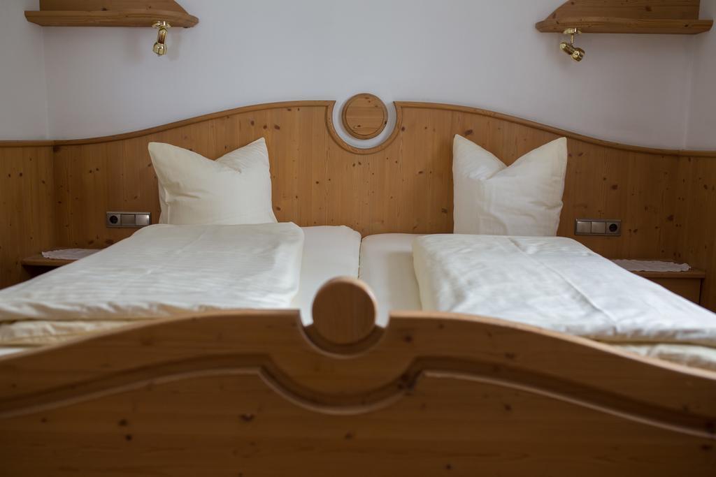 Pension Sonnenheim Schonberg im Stubaital Luaran gambar